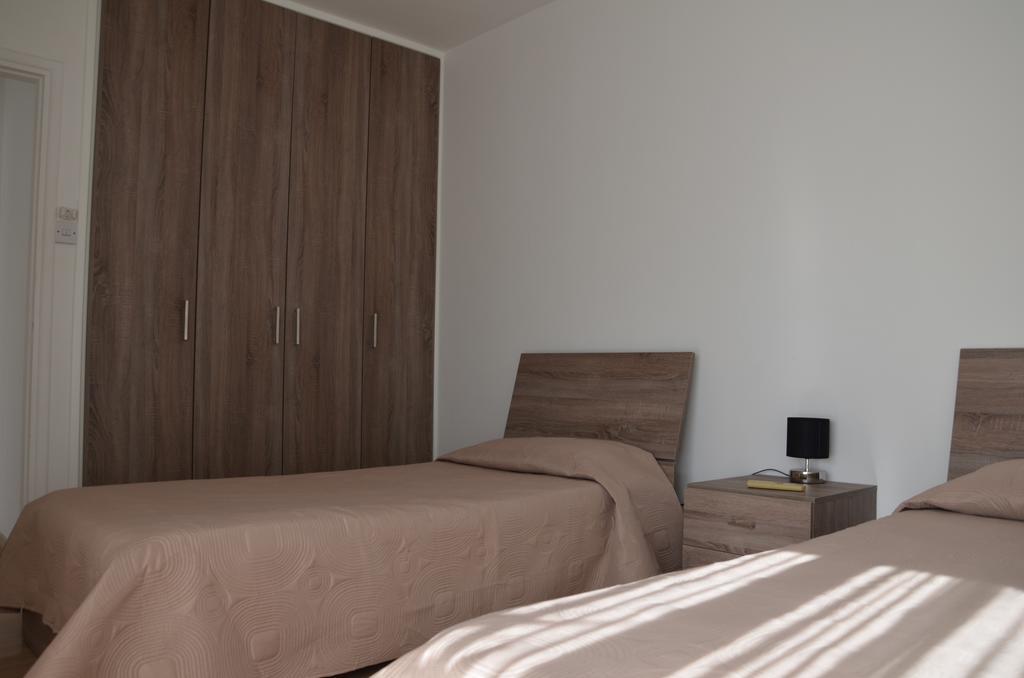 Surf & Sun Holiday Apartments Limassol Exterior photo